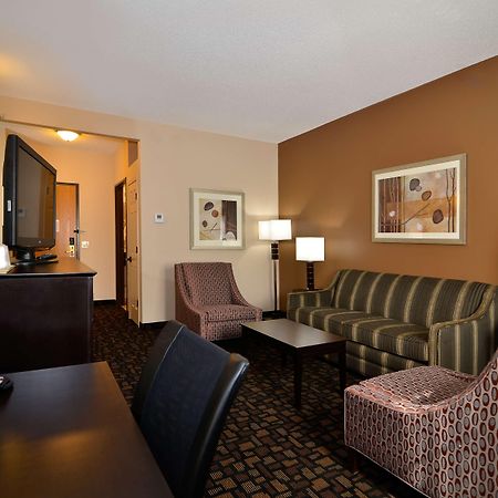 Best Western Plover-Stevens Point Hotel & Conference Center Room photo