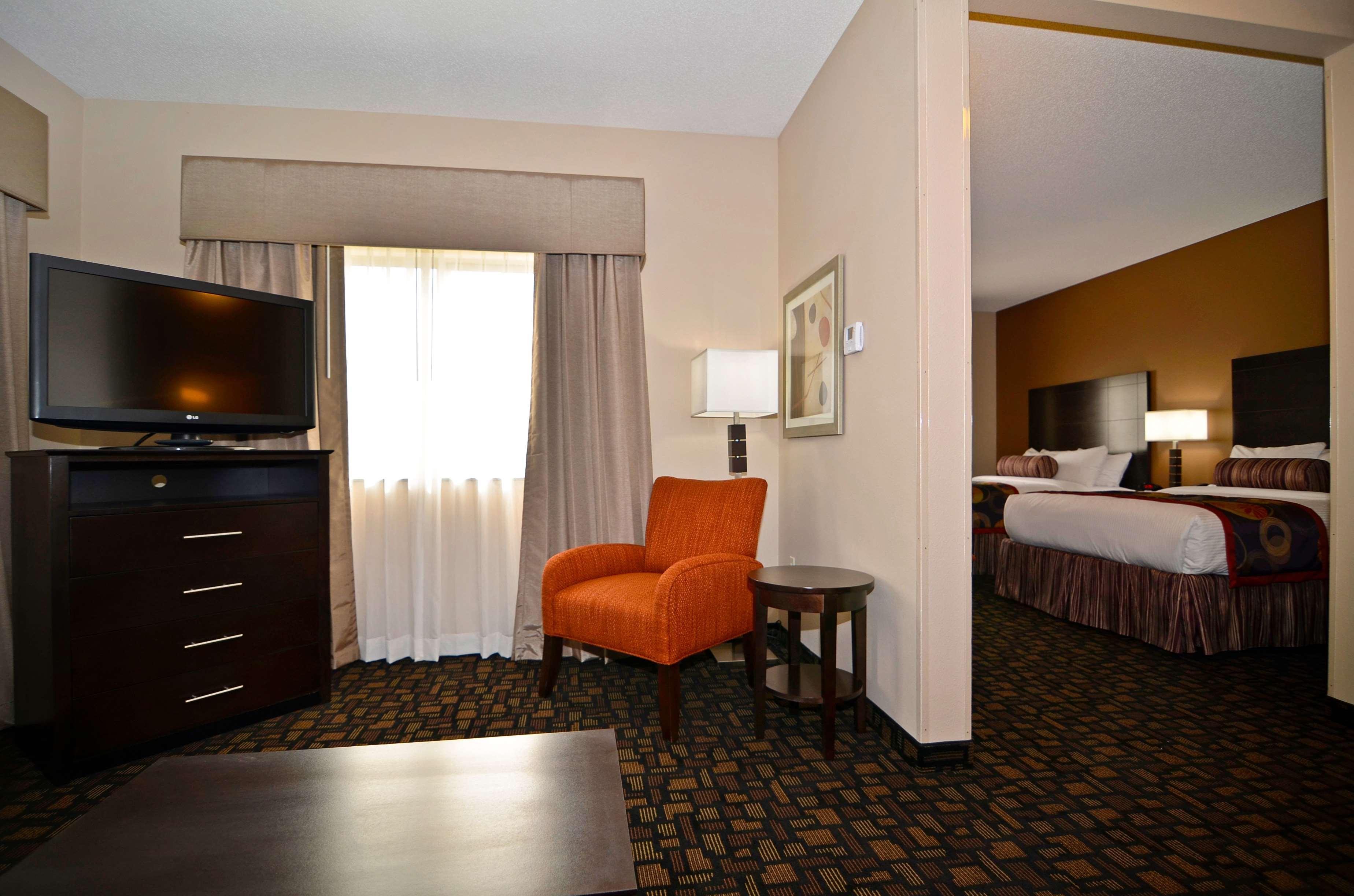 Best Western Plover-Stevens Point Hotel & Conference Center Room photo